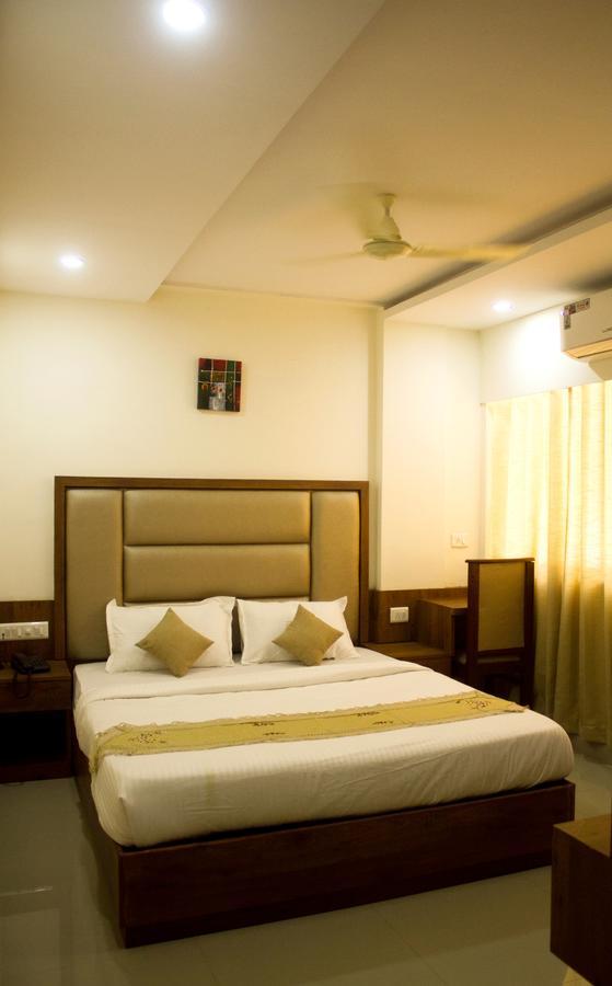 Nexstay Crystal Residency Kozhikode Dış mekan fotoğraf